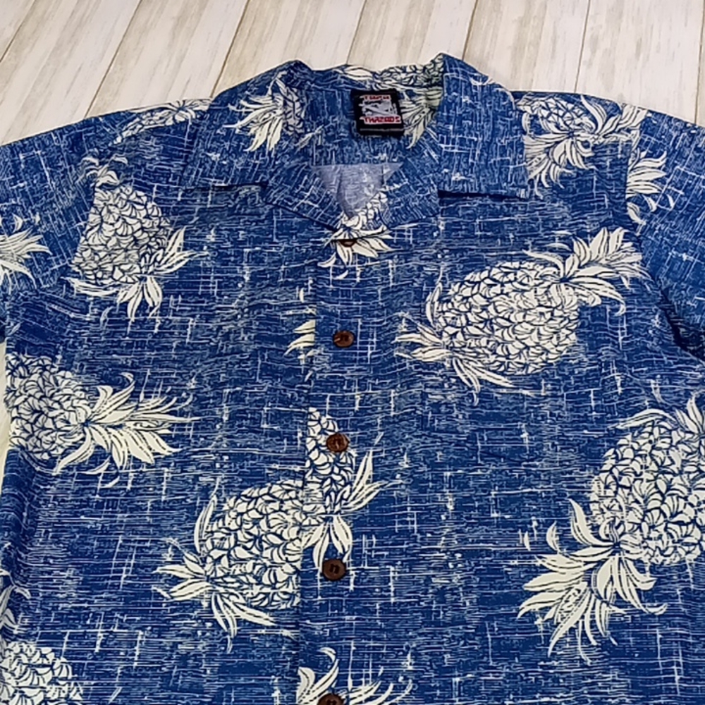 Tapa Threads Hawaiian Casual Button Down Shirt Size Small